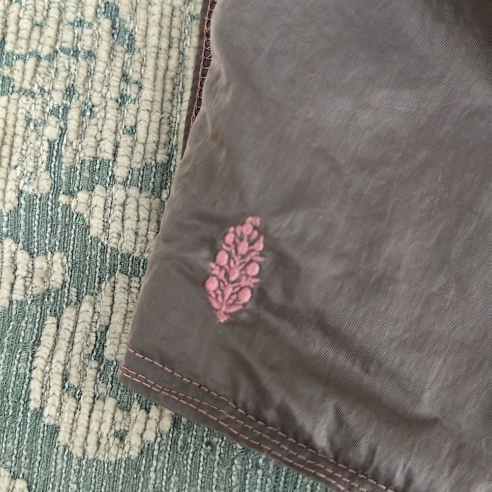 Free people movement pinkish gray shorts. - Picture 4 of 7